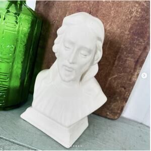 Vintage Jesus White Porcelain Ceramic Figurine Bust Statue Incised 1004 USA